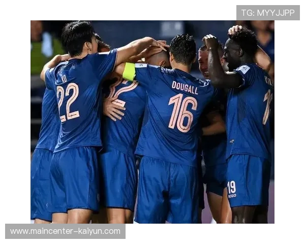 广岛三箭2比1战胜柔佛新山 亚冠淘汰赛席位稳固 广岛三箭2比1战胜柔佛新山 亚冠淘汰赛席位稳固